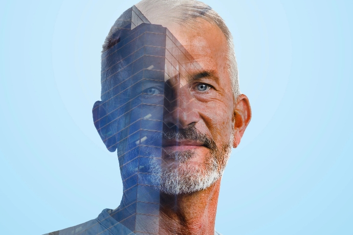 En bild på en man. Avser fastighetsautomation.