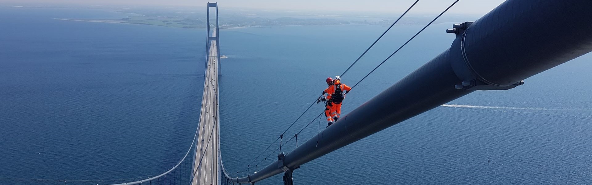 51d92be1c60d1db1d2e5e7a07da55b26