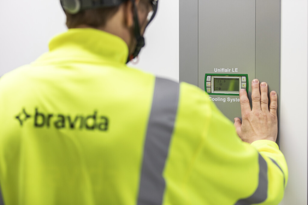 Bravida-installation af industrielt køleanlæg i fødevareproduktion