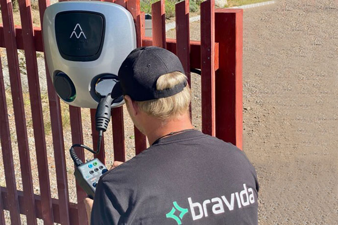 Laddboxinstallation av tekniker